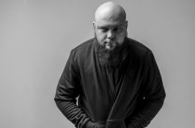 Личный бренд с лысым бро: Как продвигать себя и свой бизнес вконтакте